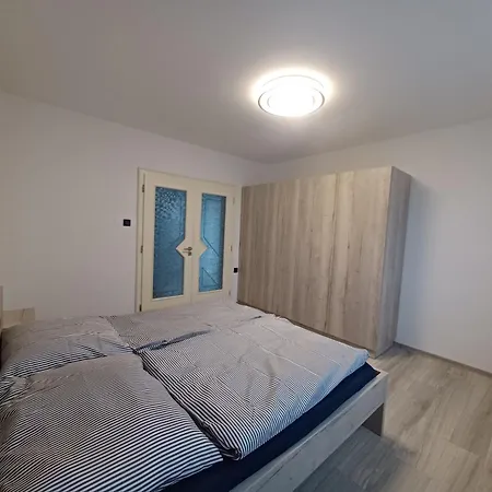 Sun House Apartment *